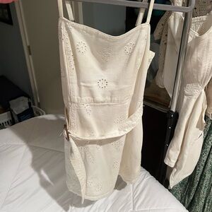 Elegant Ivory Sleeveless Dress